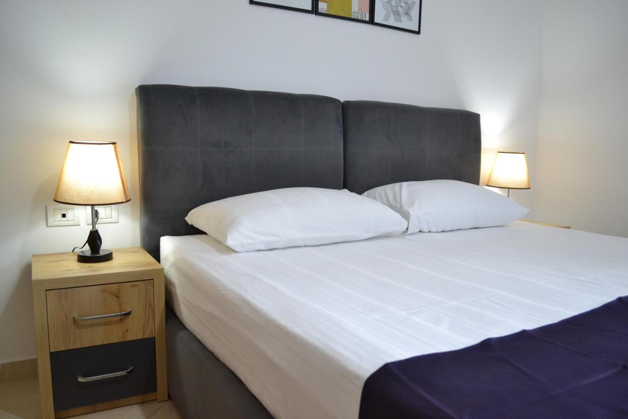Seaview Gateway 2 Bedrooms Apartment & Garage Vlore Ngoại thất bức ảnh