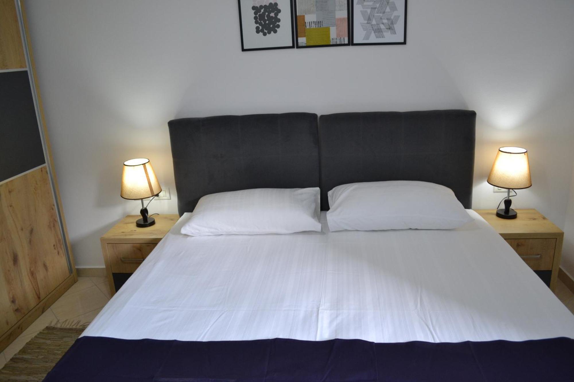 Seaview Gateway 2 Bedrooms Apartment & Garage Vlore Ngoại thất bức ảnh
