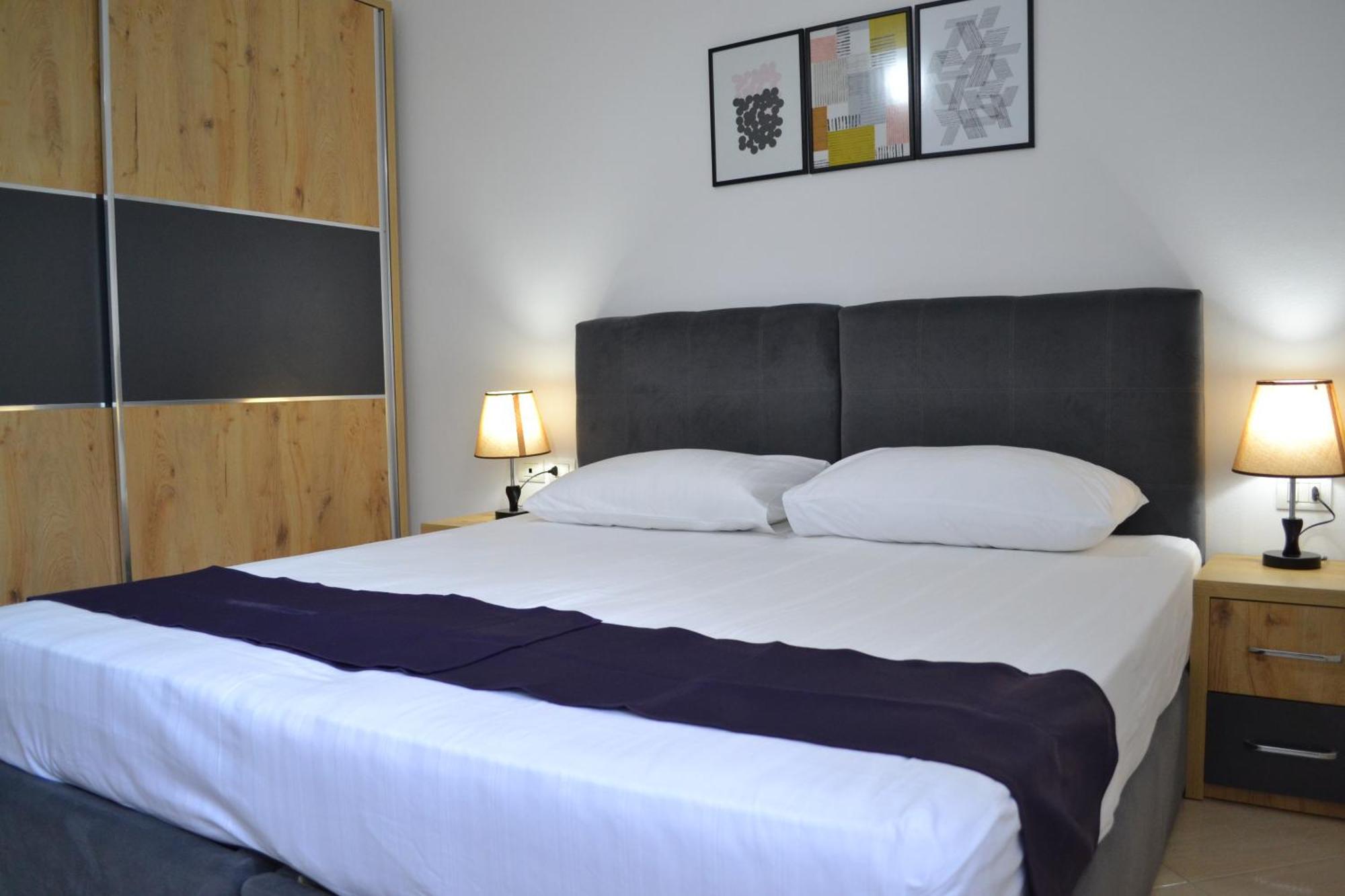 Seaview Gateway 2 Bedrooms Apartment & Garage Vlore Ngoại thất bức ảnh