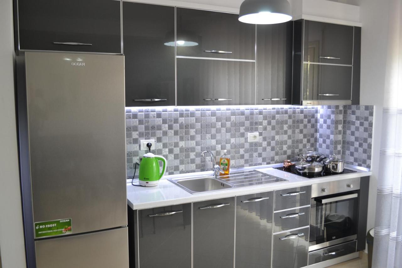 Seaview Gateway 2 Bedrooms Apartment & Garage Vlore Ngoại thất bức ảnh